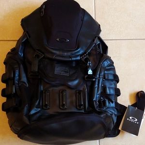 New OAKLEY BACK PACK - black